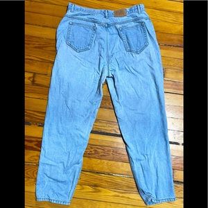 16W Womens Jeans